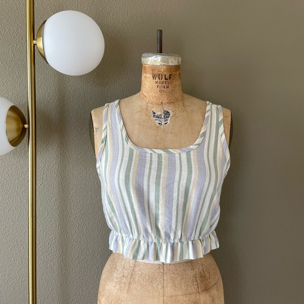 Striped Linen Cropped Tank with elastic waist detail. Size Small.
